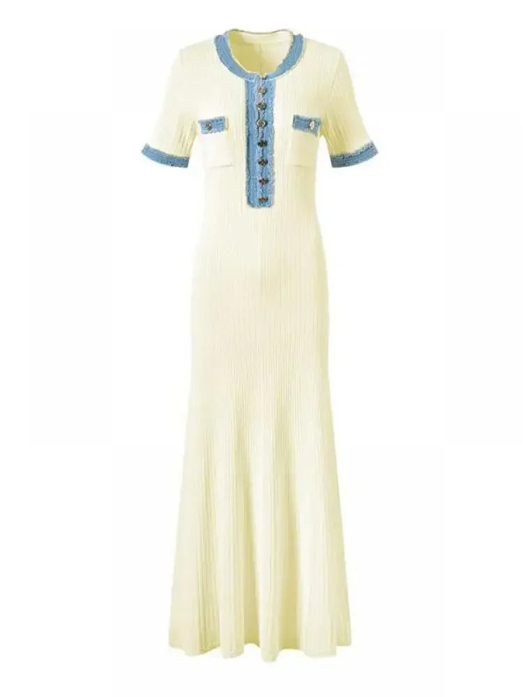Elegant Contrast Trim Knit Maxi Dress