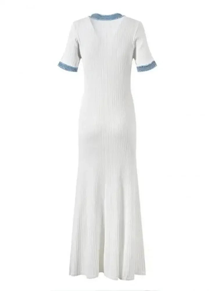 Elegant Contrast Trim Knit Maxi Dress